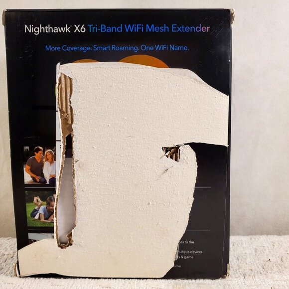 Netgear Nighthawk X6 EX7700 AC2200 Tri-Band WiFi Mesh Range Extender - Picture 6 of 7